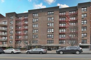 8720 175th St #2H - Photo 1 of 1