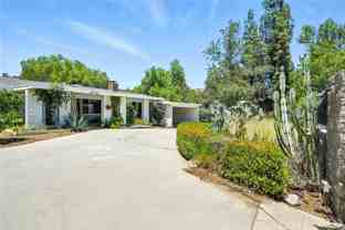 8461 Valley Circle Blvd - Photo 1 of 1