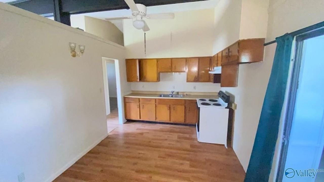 3203 Delisa Cir Nw - Photo 5 of 23