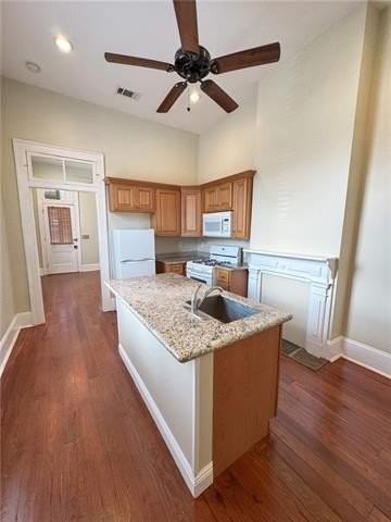 2113 S Liberty St - Photo 4 of 12