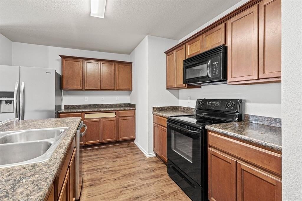 713 Mallard Dr - Photo 7 of 17