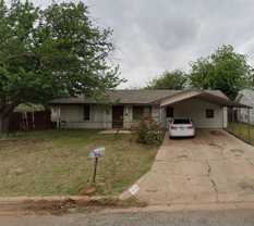 858 N San Jose Dr - Photo 1 of 1
