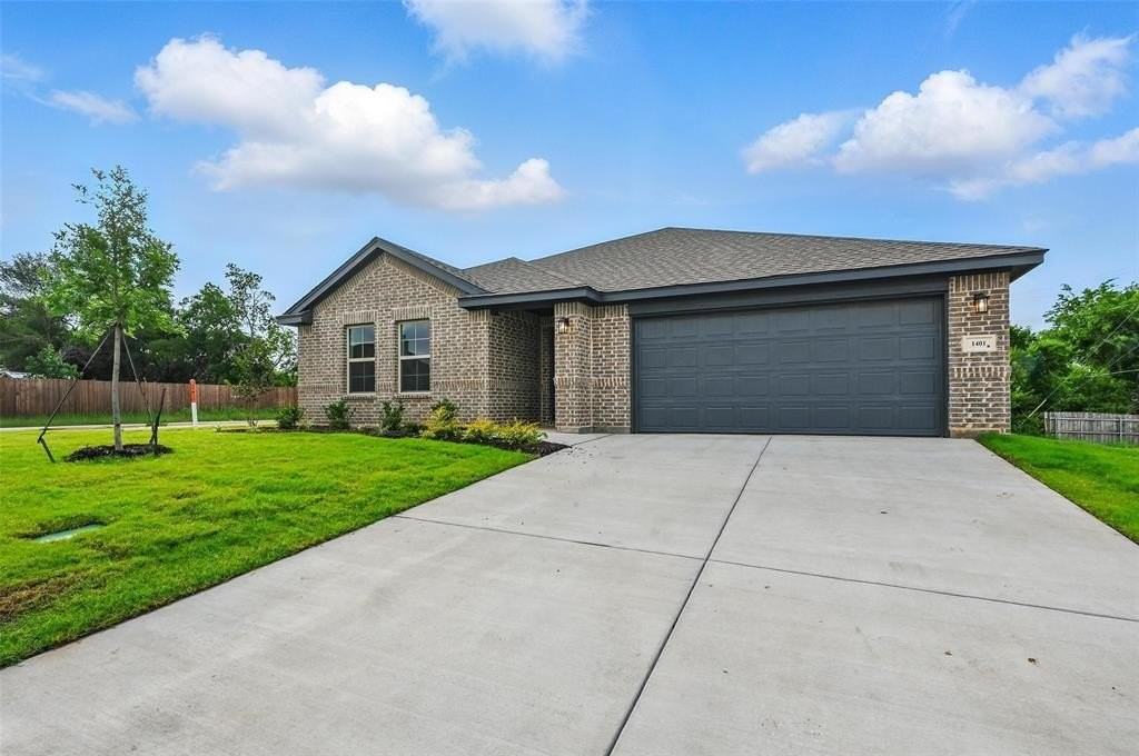 1401 Quail Creek Dr - Photo 3 of 32