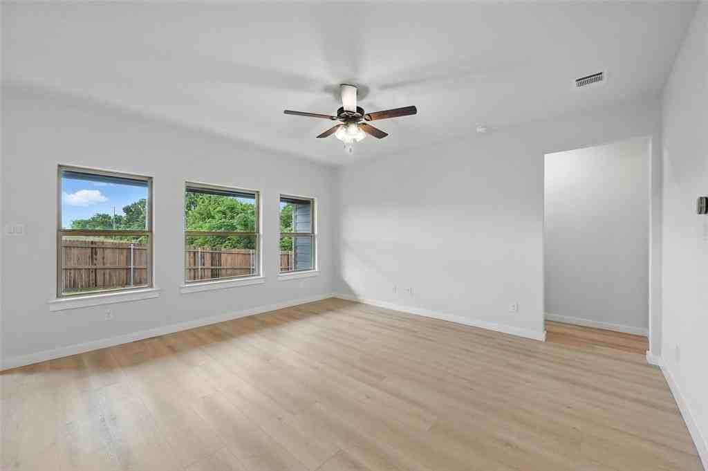 1401 Quail Creek Dr - Photo 6 of 32