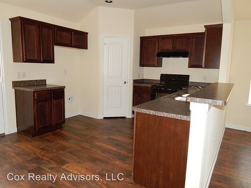 5048 Glen Eden Dr - Photo 2 of 15