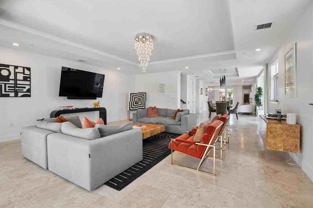 55 Isle Of Venice Dr - Photo 5 of 47