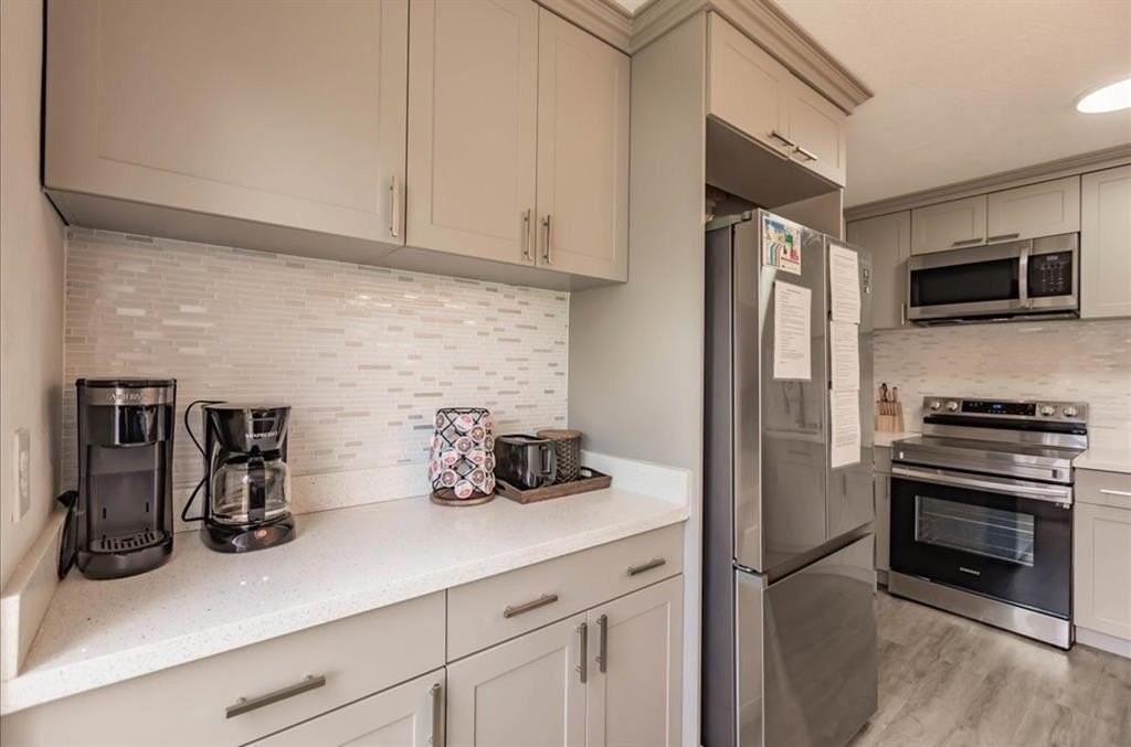 422 Phippen Waiters Rd - Photo 5 of 30