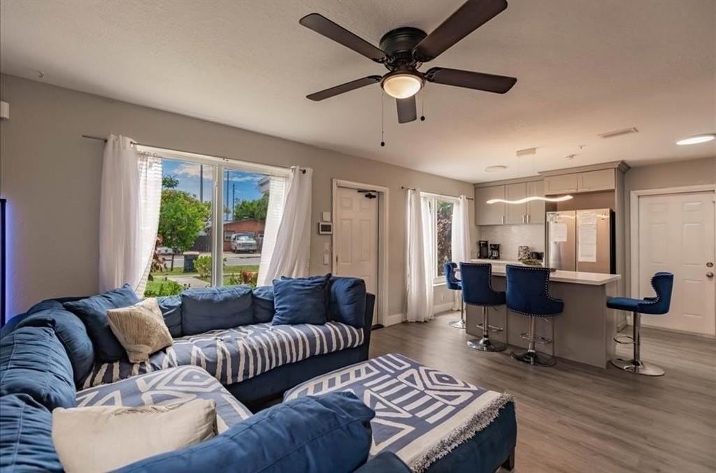 422 Phippen Waiters Rd - Photo 7 of 30