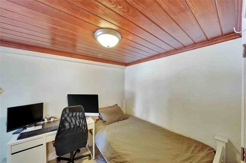 22471 Grouper Court - Photo 7 of 41