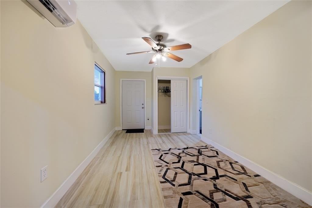 8453 Southampton Dr - Photo 5 of 11