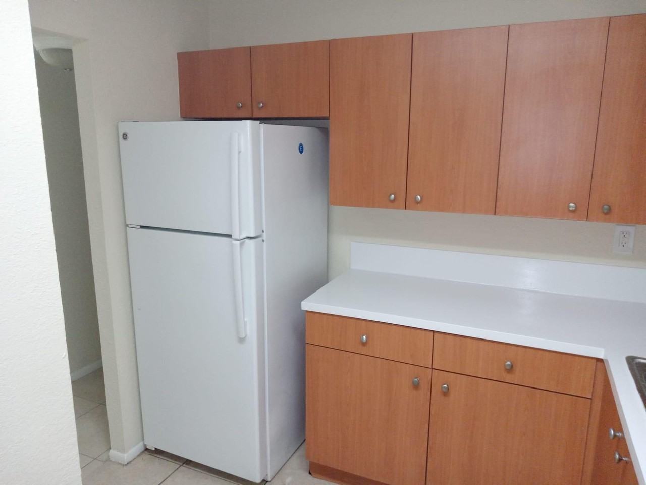 415 W Executive Center Dr #213 - Photo 4 of 23