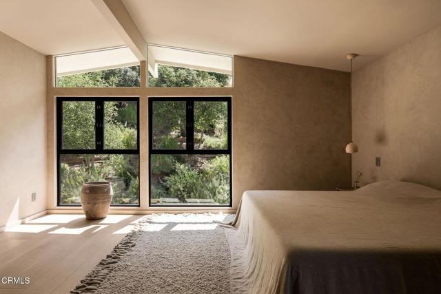 4722 Larkwood Ave - Photo 3 of 8