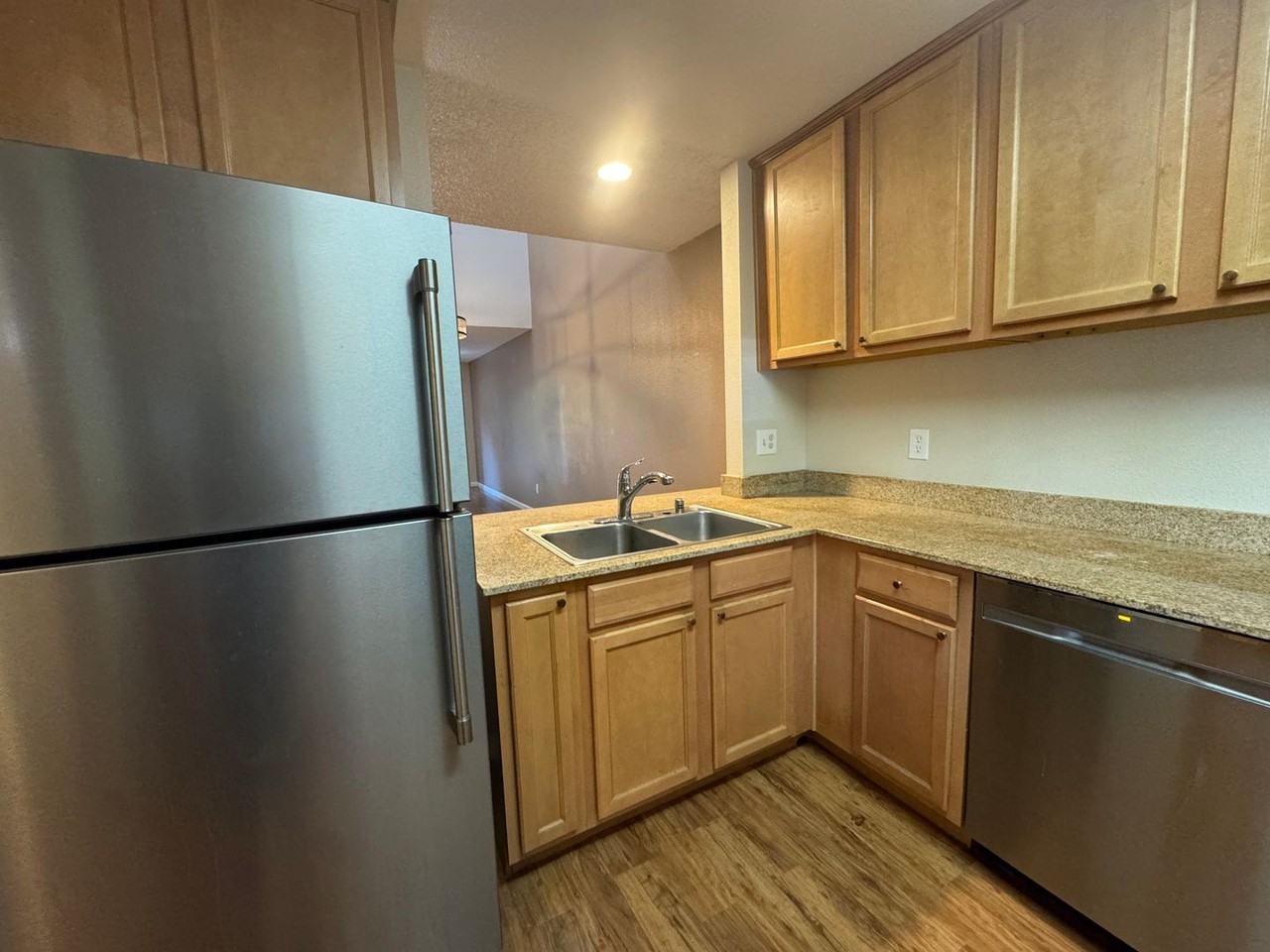 3104 Eastshore Pl - Photo 2 of 16