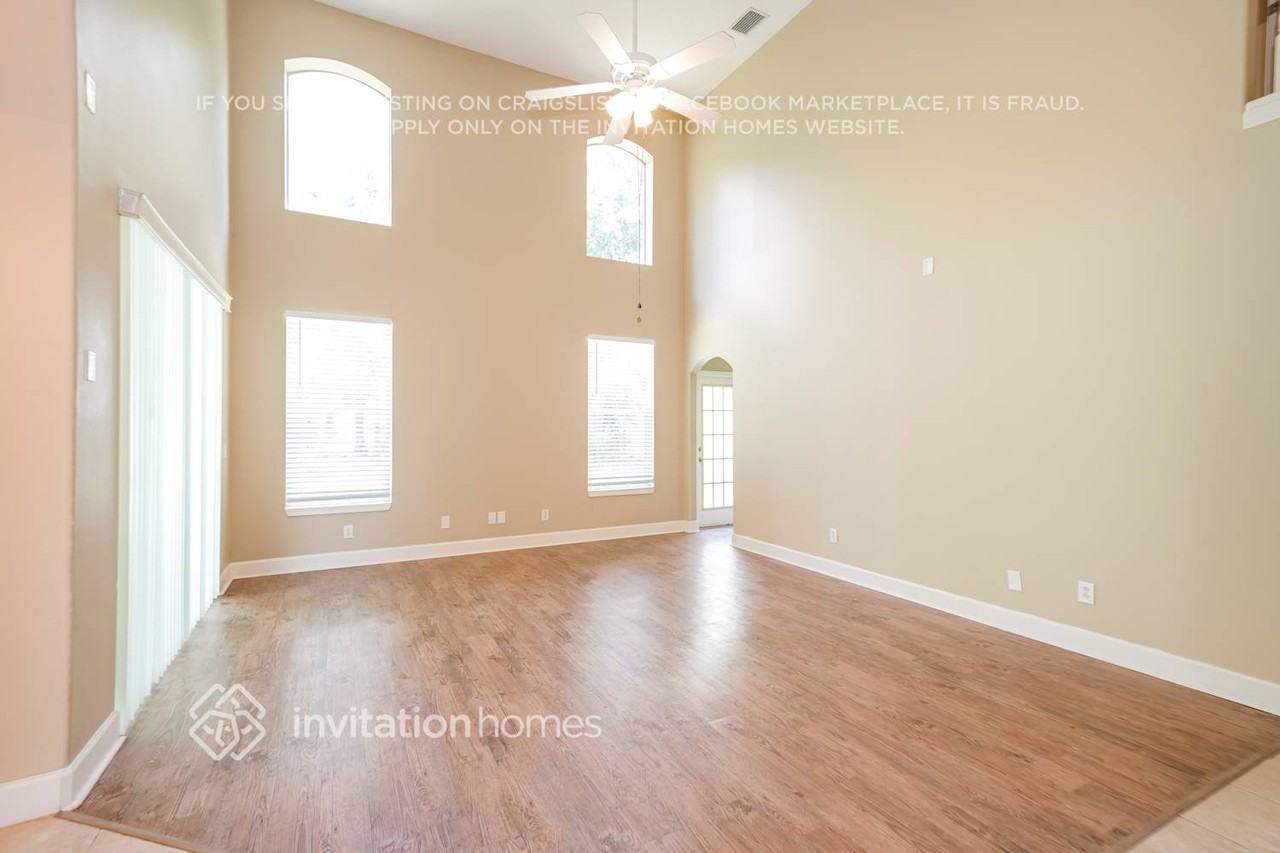 5023 Hartwell Loop - Photo 4 of 17