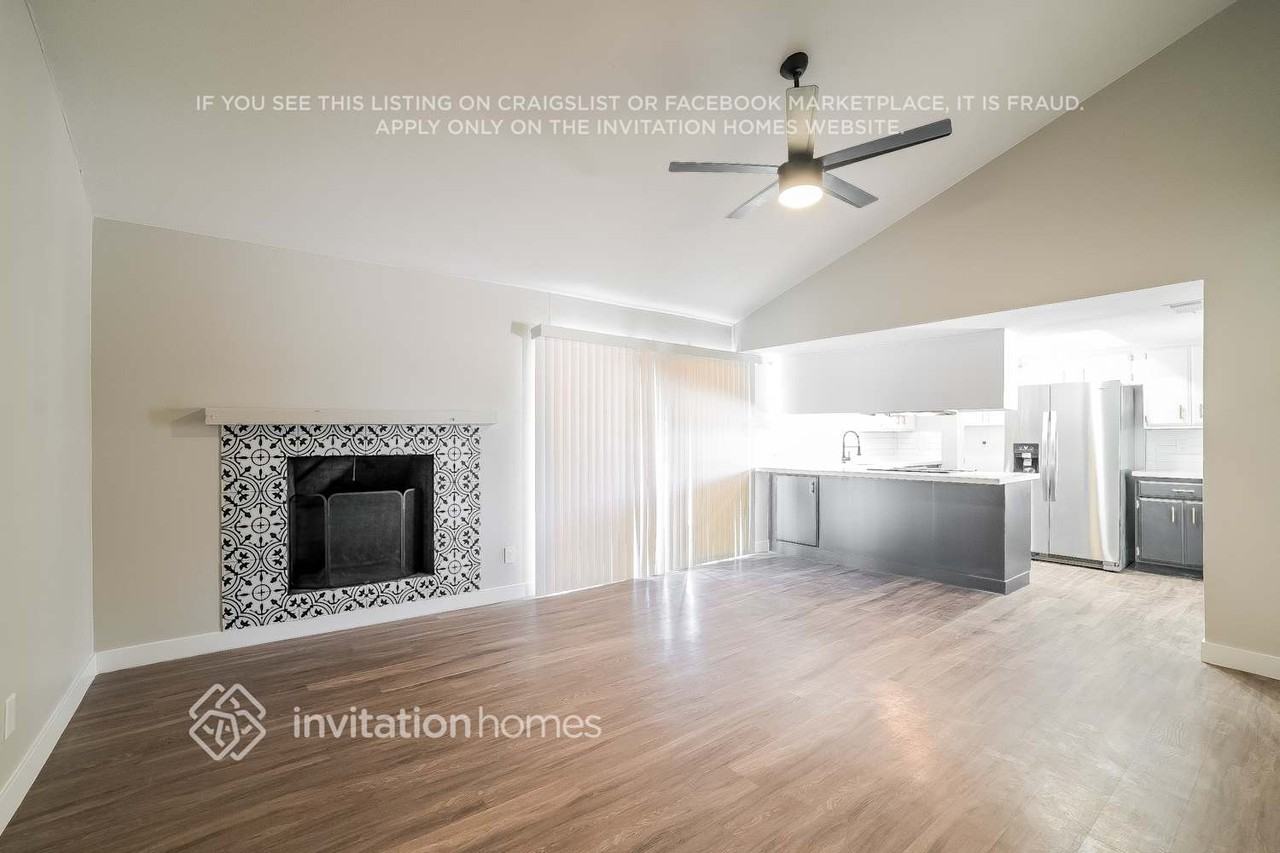 6433 W Sunnyslope Ln - Photo 3 of 16