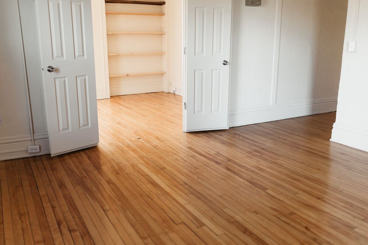 Loring Terraces, Apartments on West 15th - Photo 7 of 33