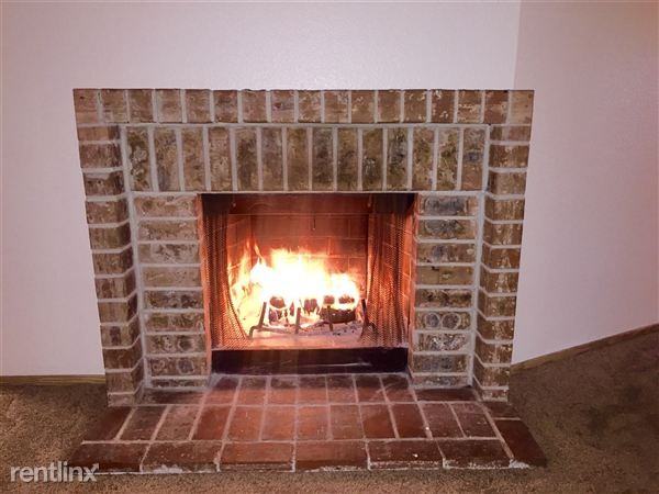 Erica Village Apartments - Photo 3 of 11