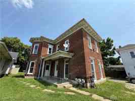 featured image of 314 Selma Unit# 1/2 ##1/2