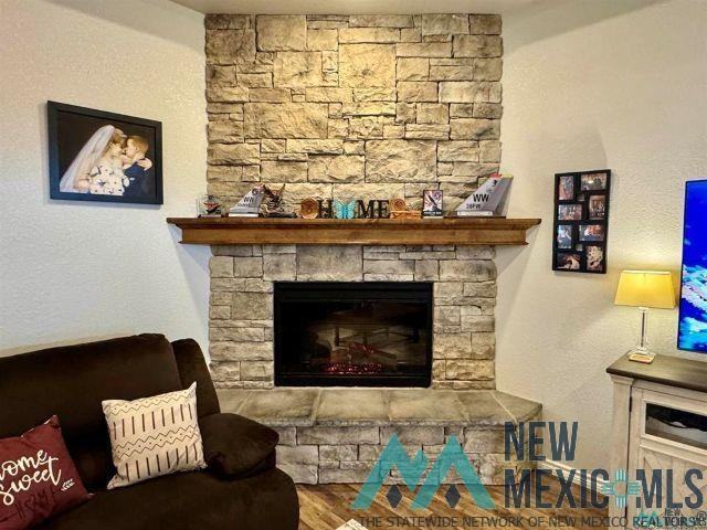 3313A Northglen Dr - Photo 5 of 42