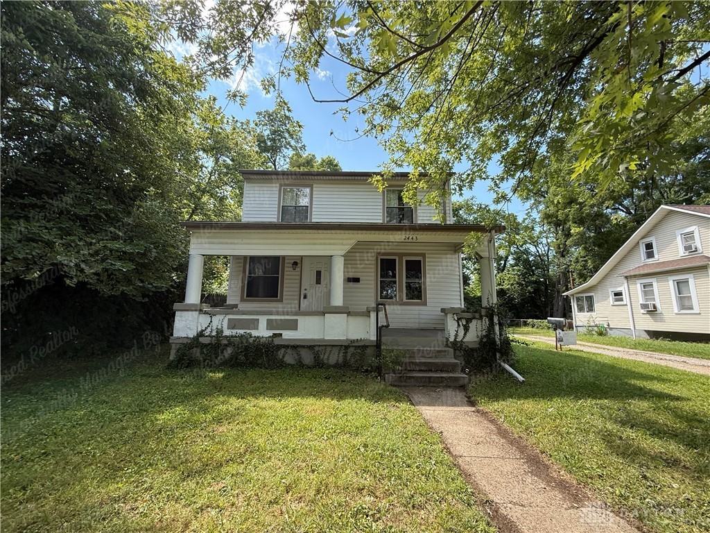 2443 Revere Ave - Photo 2 of 24