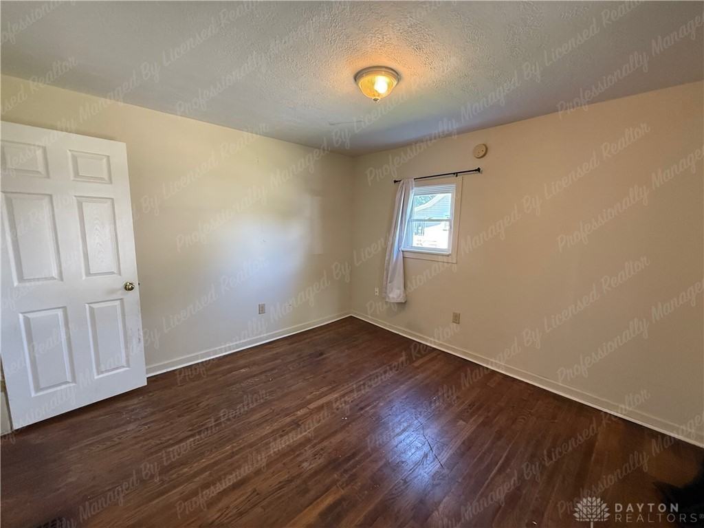 2443 Revere Ave - Photo 7 of 24