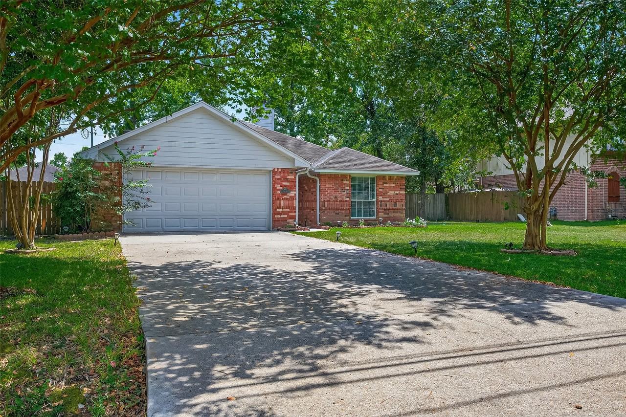 6719 Woodland Oaks - Photo 3 of 49