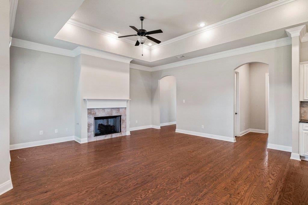 5825 Shining Way - Photo 3 of 15