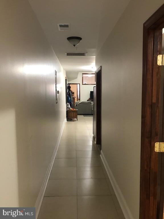 906 Arch St - Photo 4 of 7