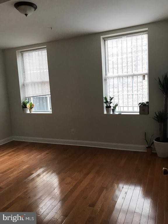 906 Arch St - Photo 5 of 7