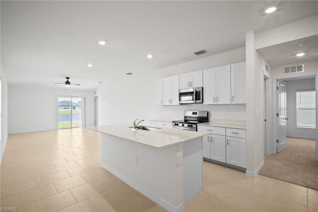 17584 Monte Isola Way - Photo 2 of 8