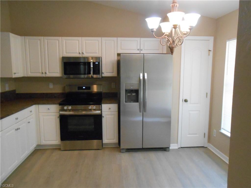 3416 62nd St W - Photo 2 of 8