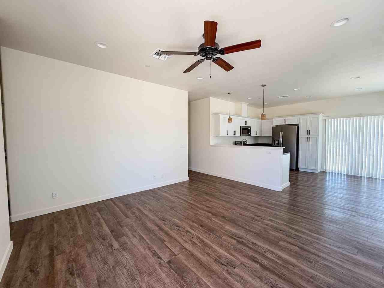 6935 Wilshire Ave - Photo 2 of 16