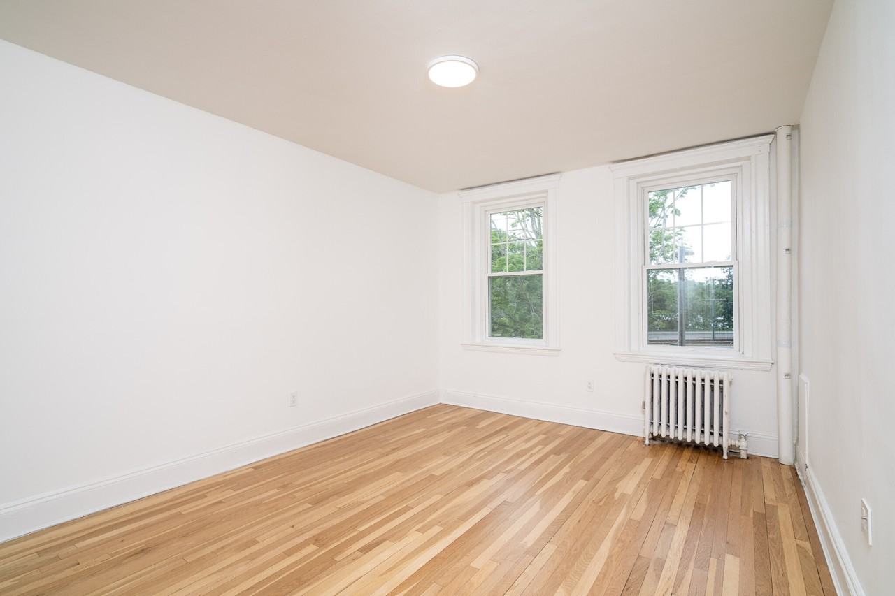 288 Chestnut Hill Ave #6 - Photo 3 of 8