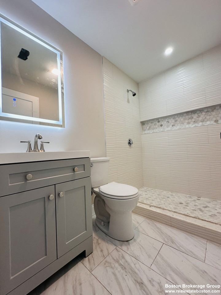 8 Wave Ave #3 - Photo 4 of 5