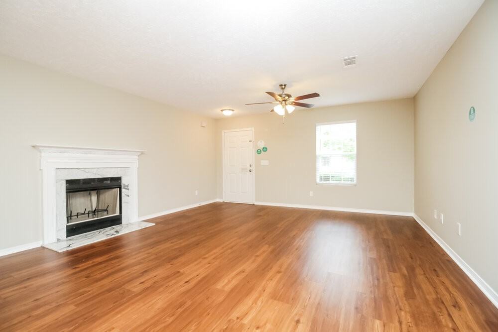 5220 Sunsail Dr - Photo 4 of 16