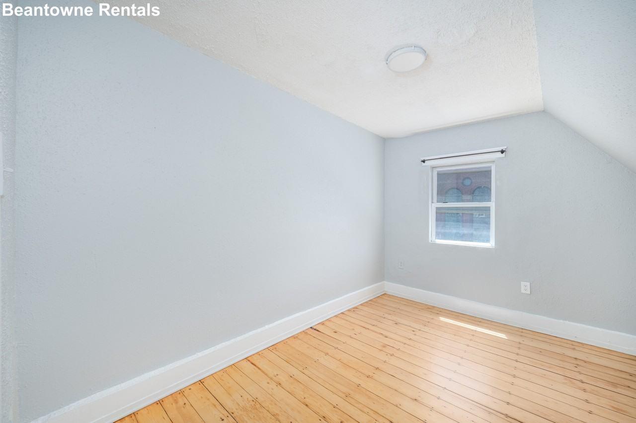 Mount Pleasant Ave #201 - Photo 5 of 10