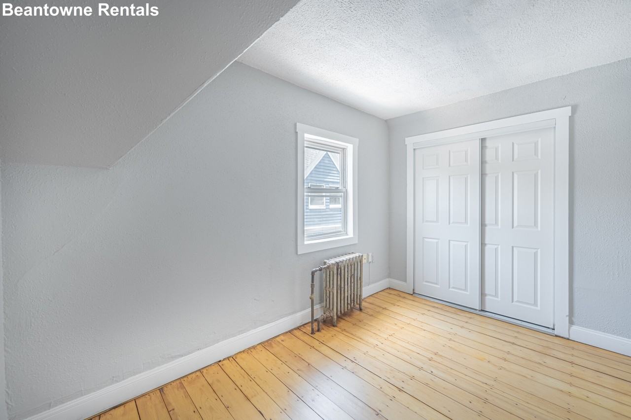 Mount Pleasant Ave #201 - Photo 6 of 10