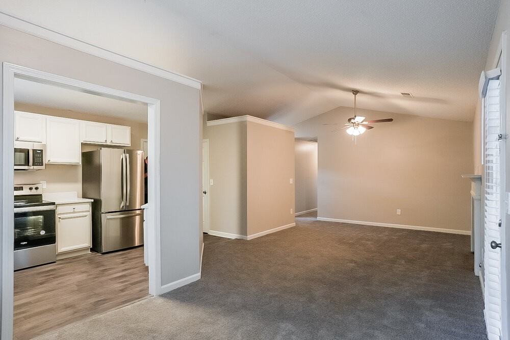 76 Villa Rosa Dr - Photo 3 of 16