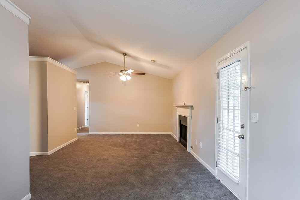 76 Villa Rosa Dr - Photo 4 of 16