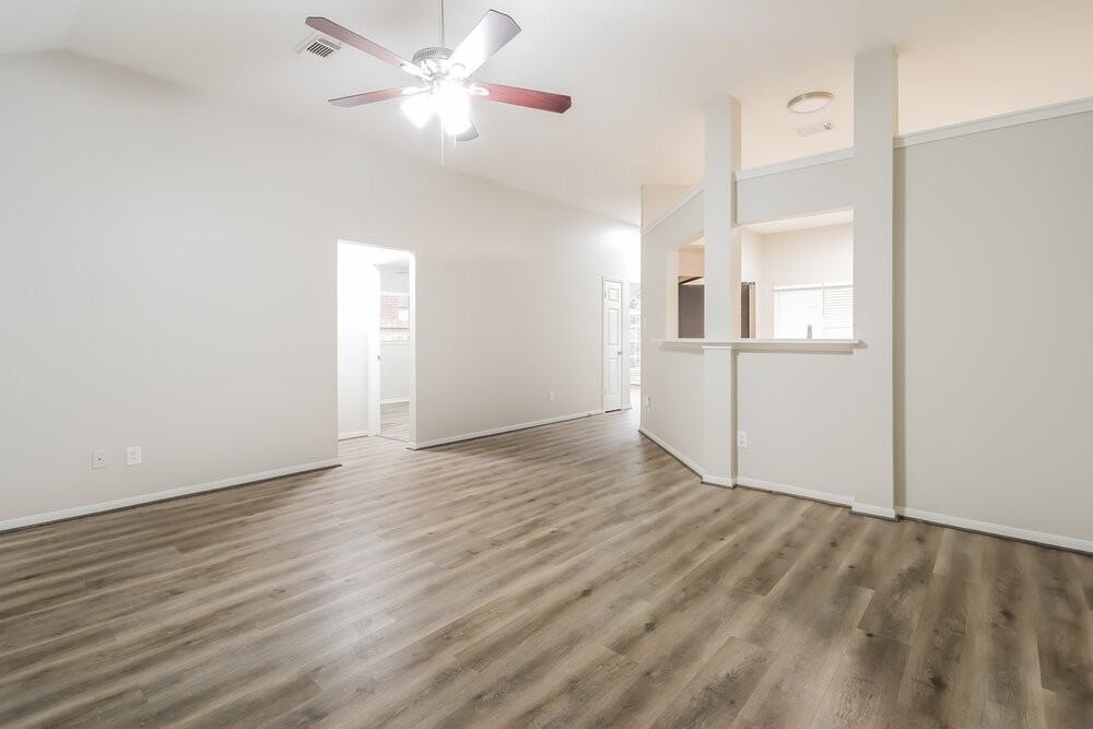 3030 Killdeer Ln - Photo 4 of 16