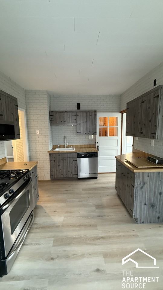 6614 N Northwest Hwy - Photo 2 of 16