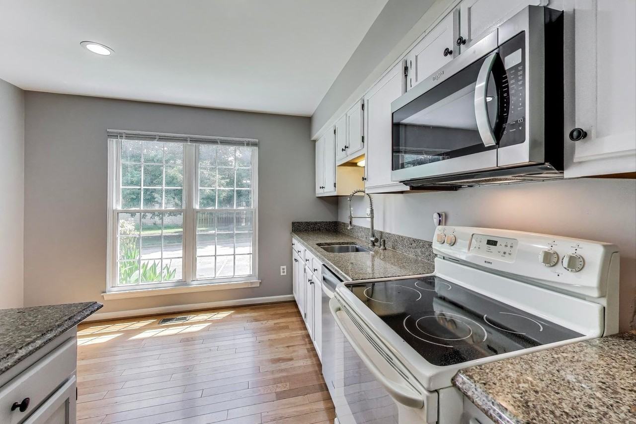 3205 Saint Florence Ter - Photo 3 of 34