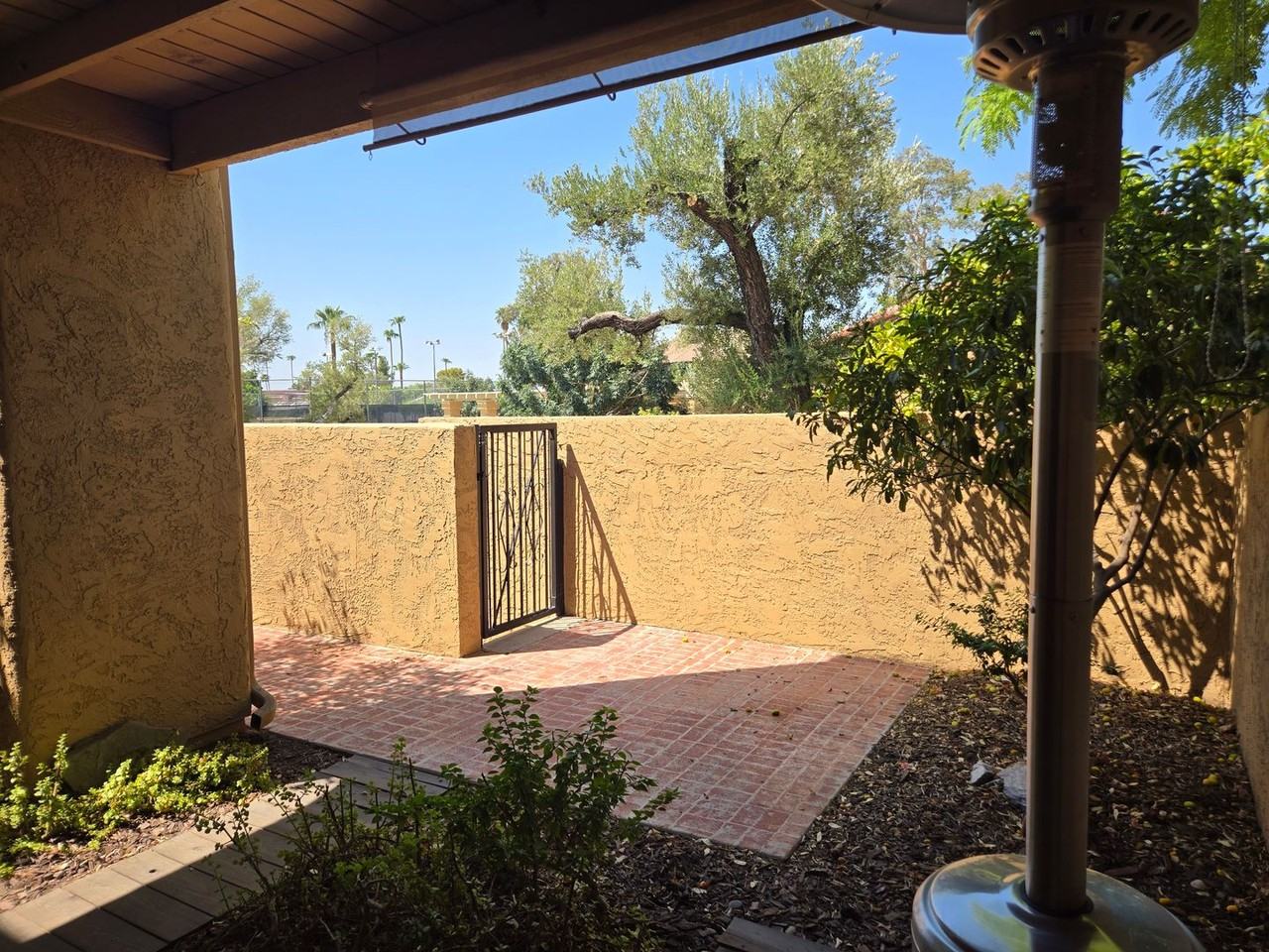 8422 North Central Avenue - Photo 7 of 50