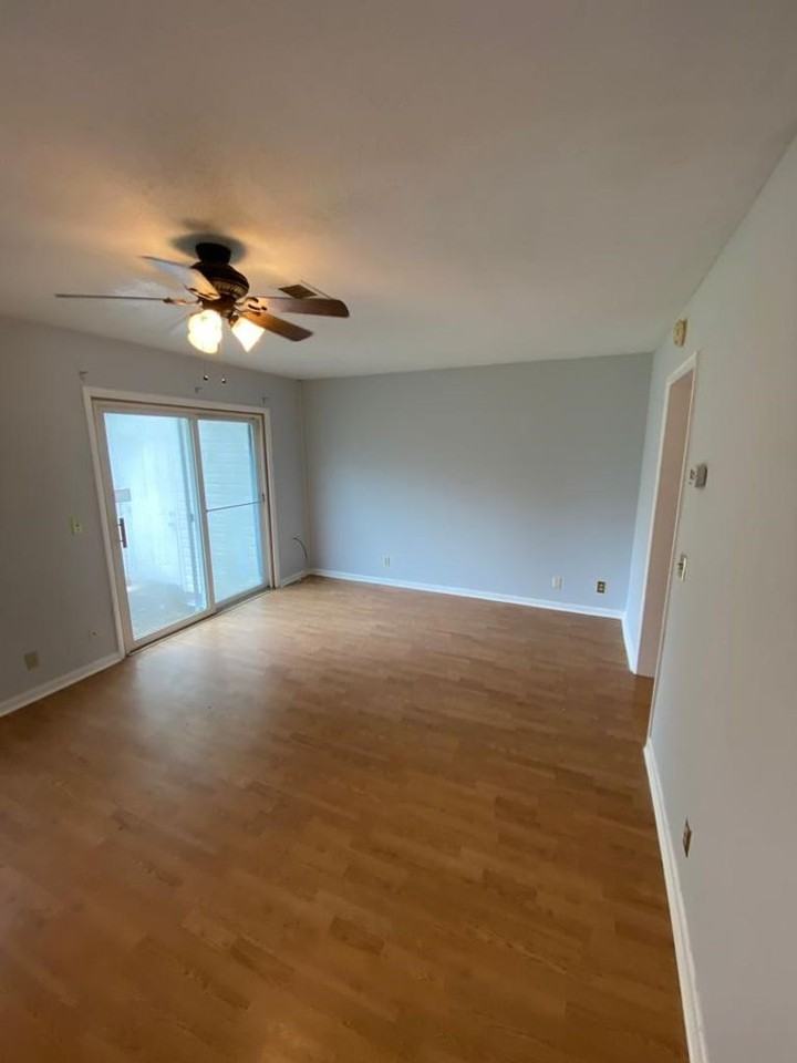 1709 Grays Inn Rd - Photo 3 of 14