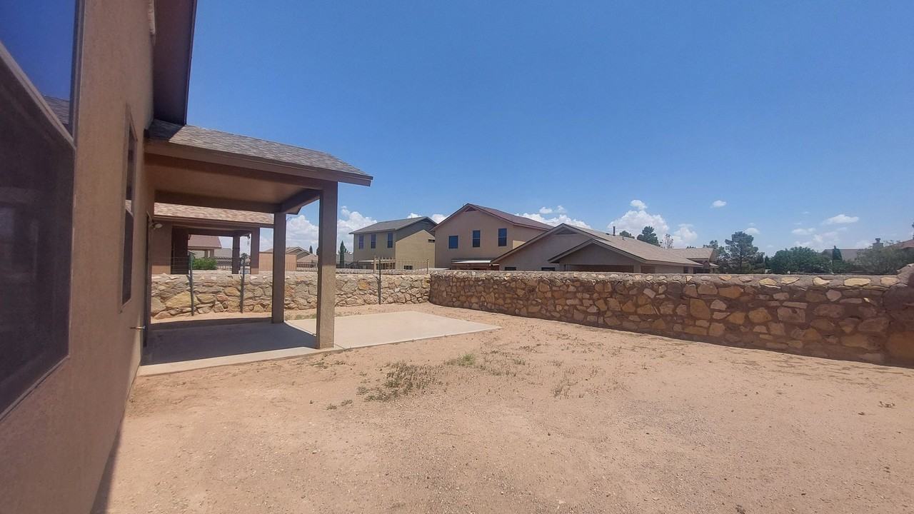 4768 Joseph Rodriguez Dr - Photo 5 of 29