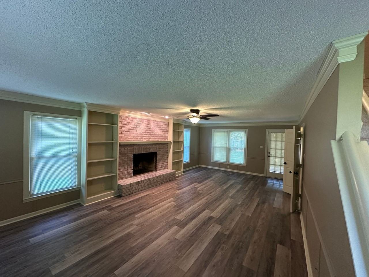 1964 Prestwick Dr - Photo 5 of 34