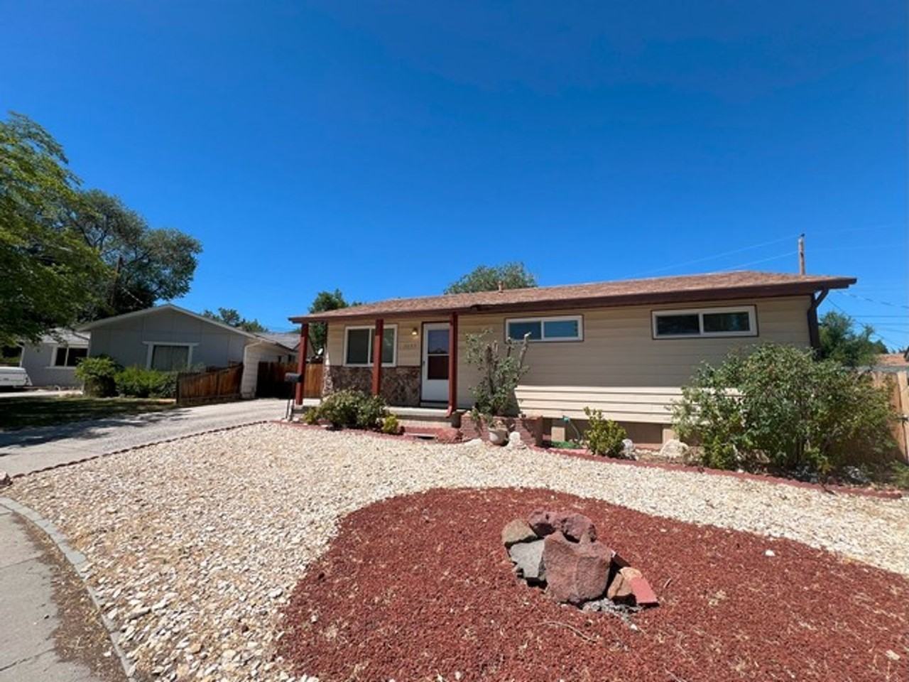 3095 Attridge Pl - Photo 2 of 16
