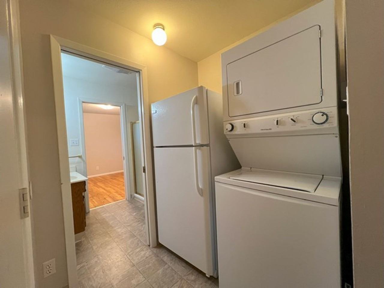 3095 Attridge Pl - Photo 5 of 16