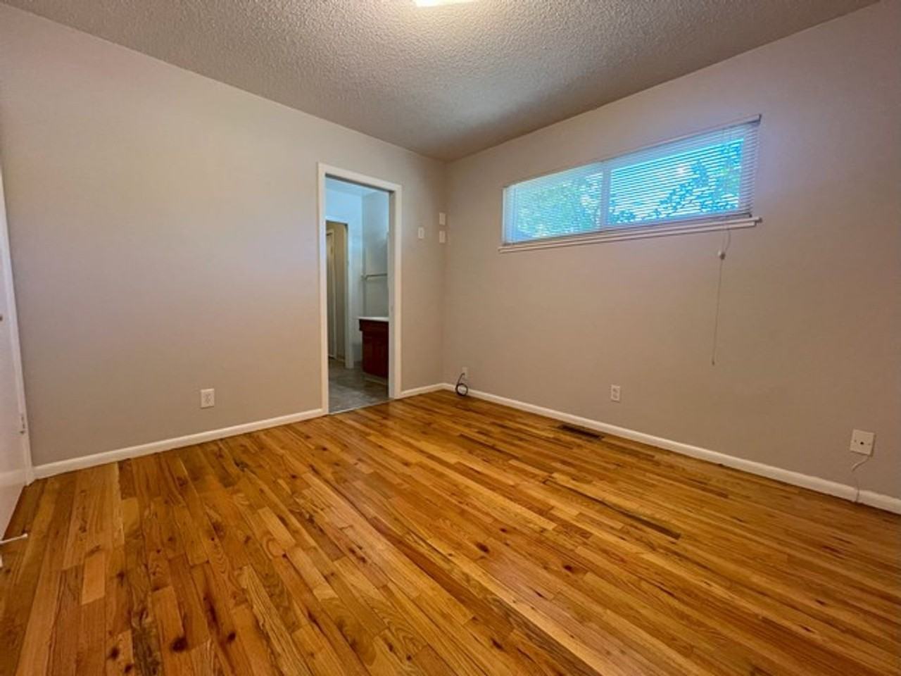 3095 Attridge Pl - Photo 7 of 16