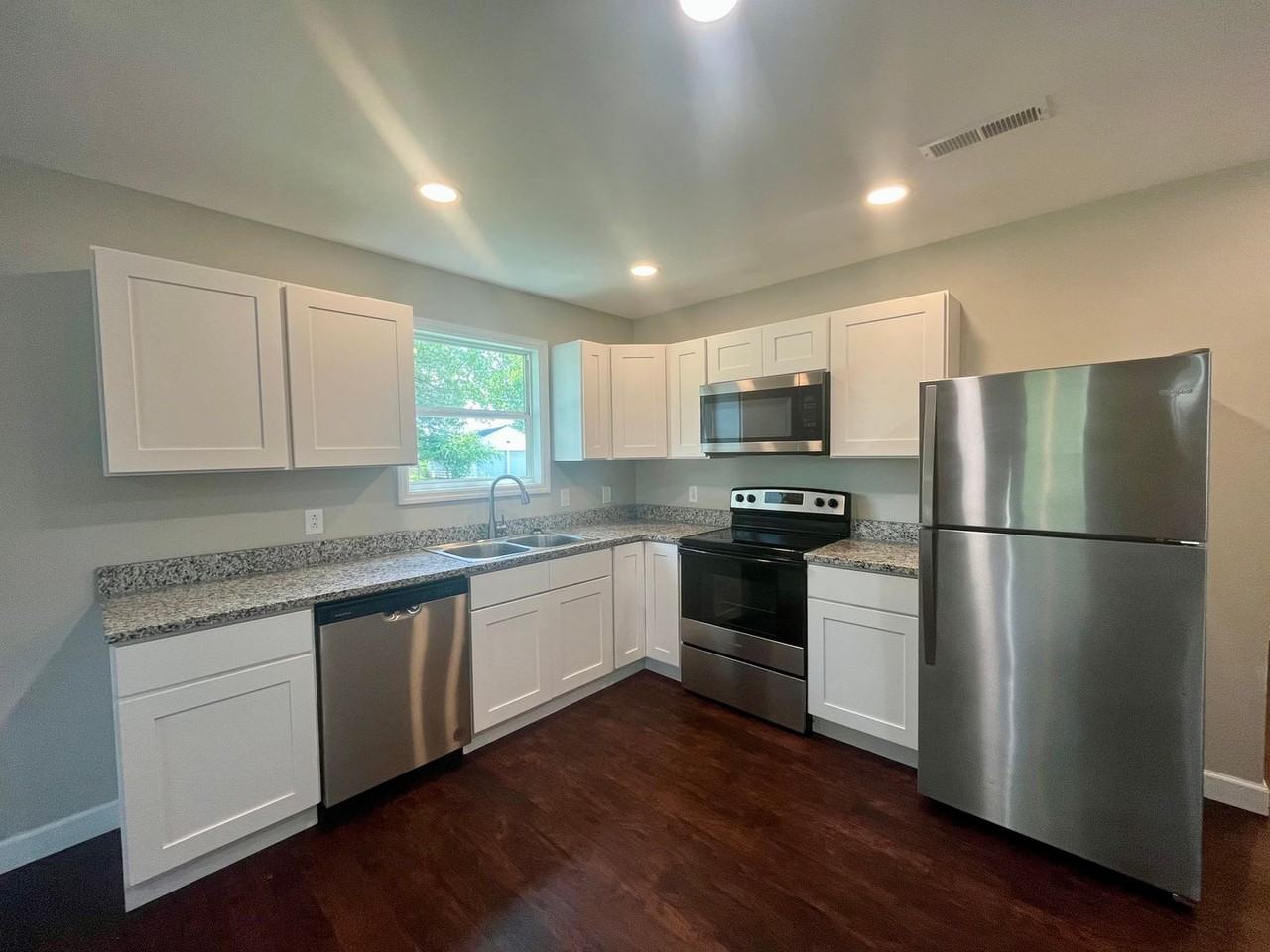 601 Sappington Bridge Rd - Photo 3 of 11